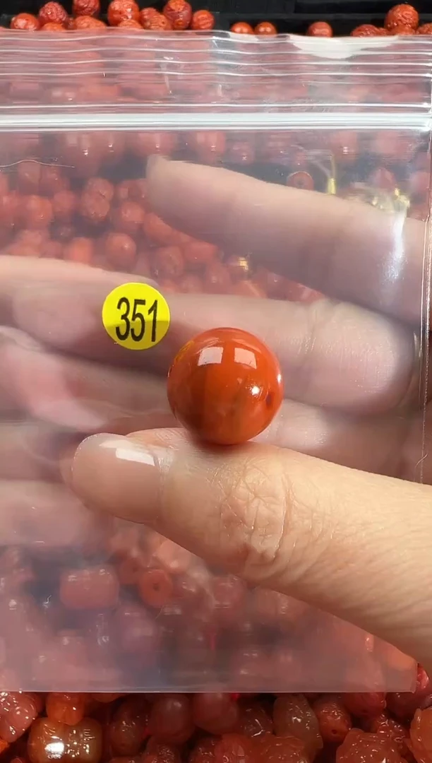 颈饰未镶嵌南红玛瑙1