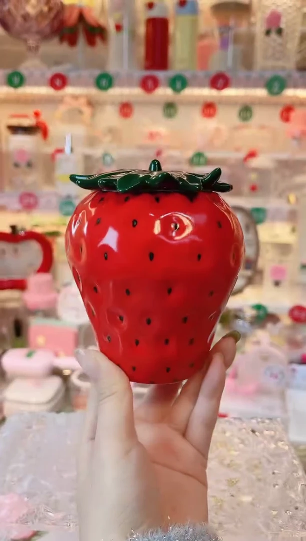 【闪购商品】摆件红草莓密封罐品质好，发货快，放心拍