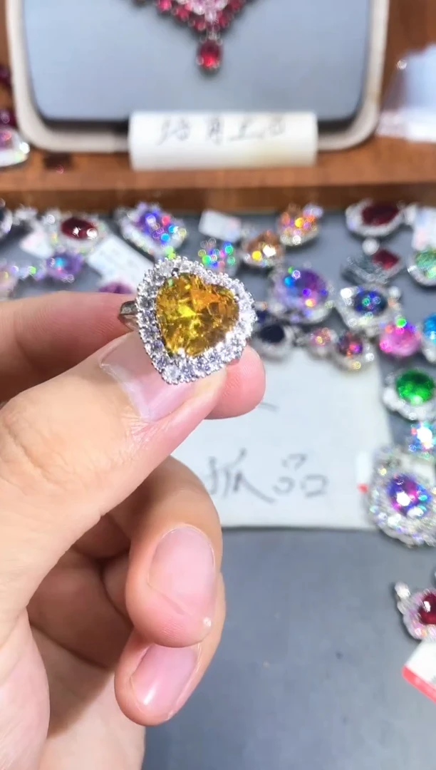 合金石英质玉珠宝奇石发货其一