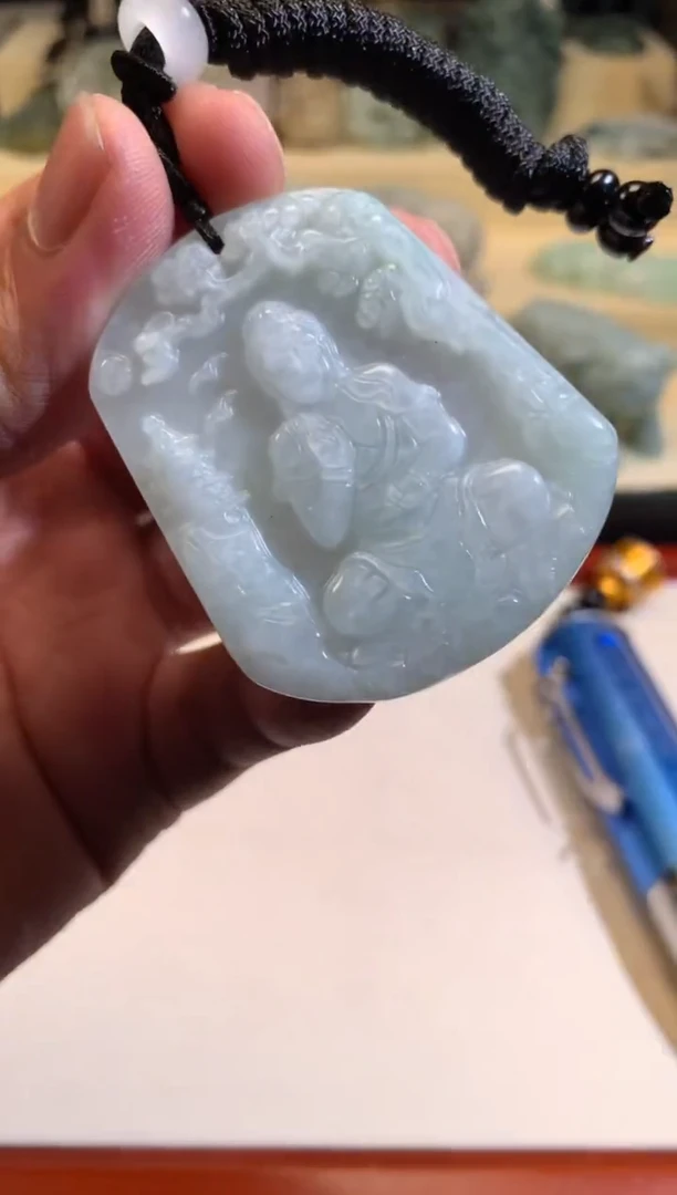 翡翠未镶嵌颈饰6/03/121