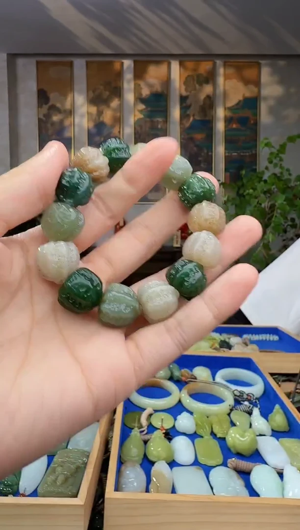 未镶嵌和田玉挂件拍一发一