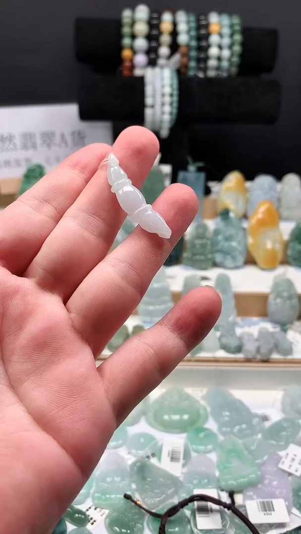 吊坠(不含链)未镶嵌翡翠吊坠4