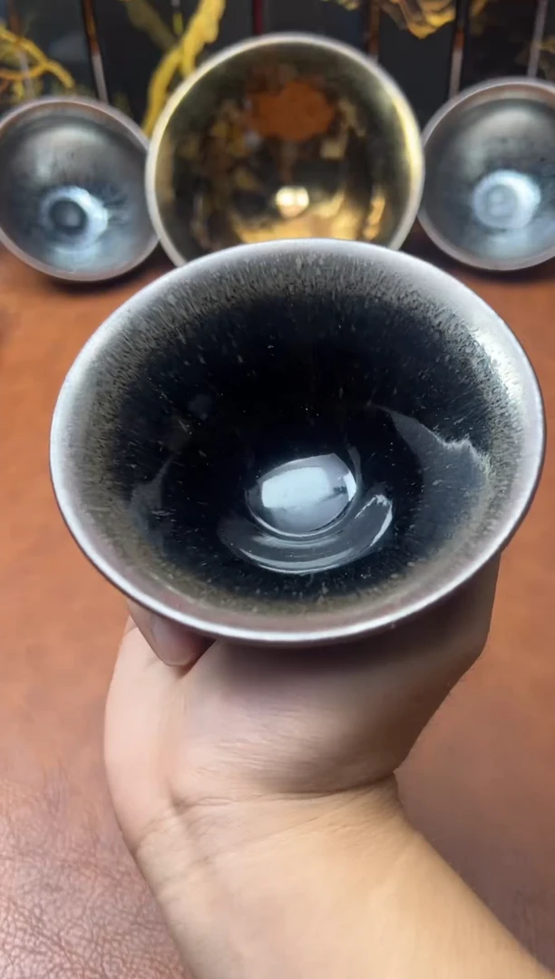 茶盏薄胎撇口银毫