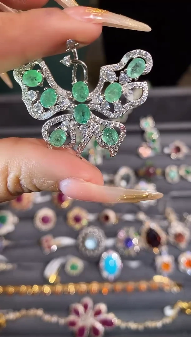 未镶嵌吊坠胸针两用款祖母绿天然祖母绿