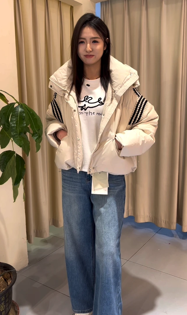 贰倾时尚新款螺纹袖子羽绒服