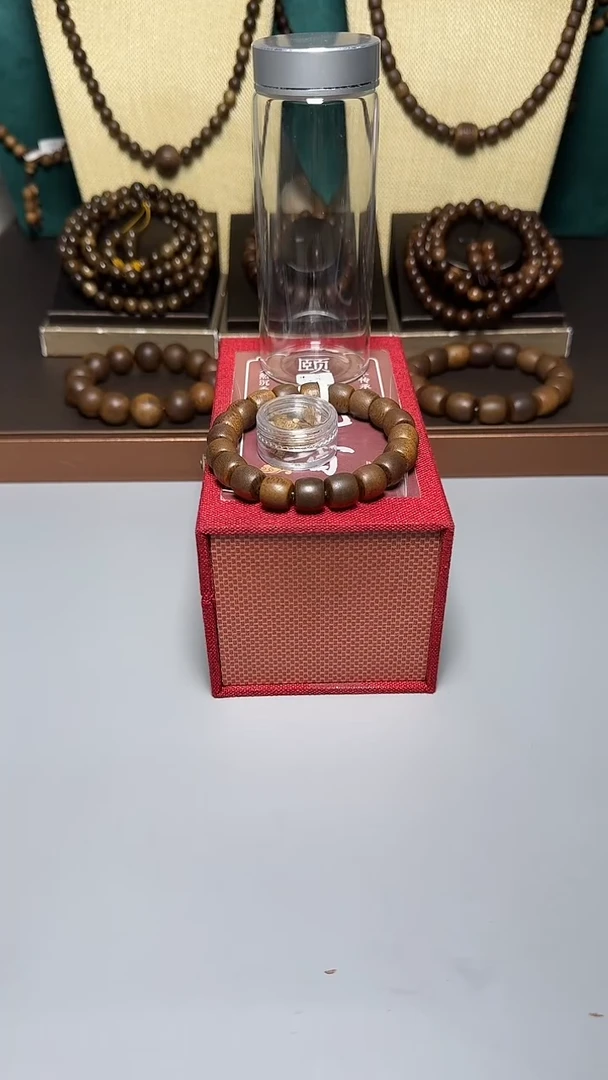 沉香芽庄白棋桶珠1.1单圈