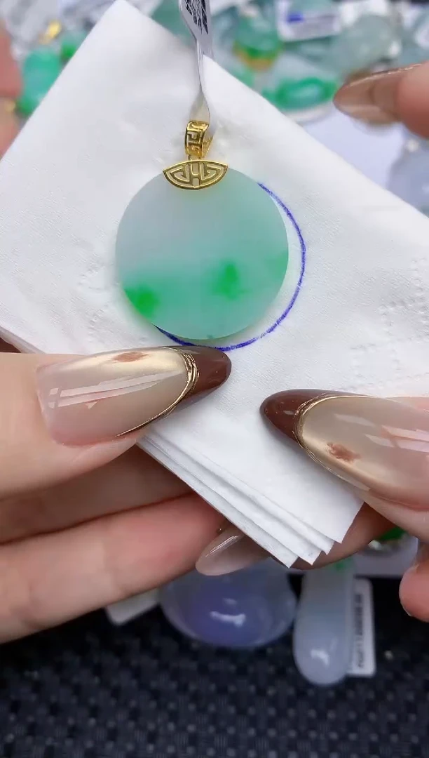 颈饰18K金镶嵌翡翠143   天然翡翠A货  百元以上9米证书费自理