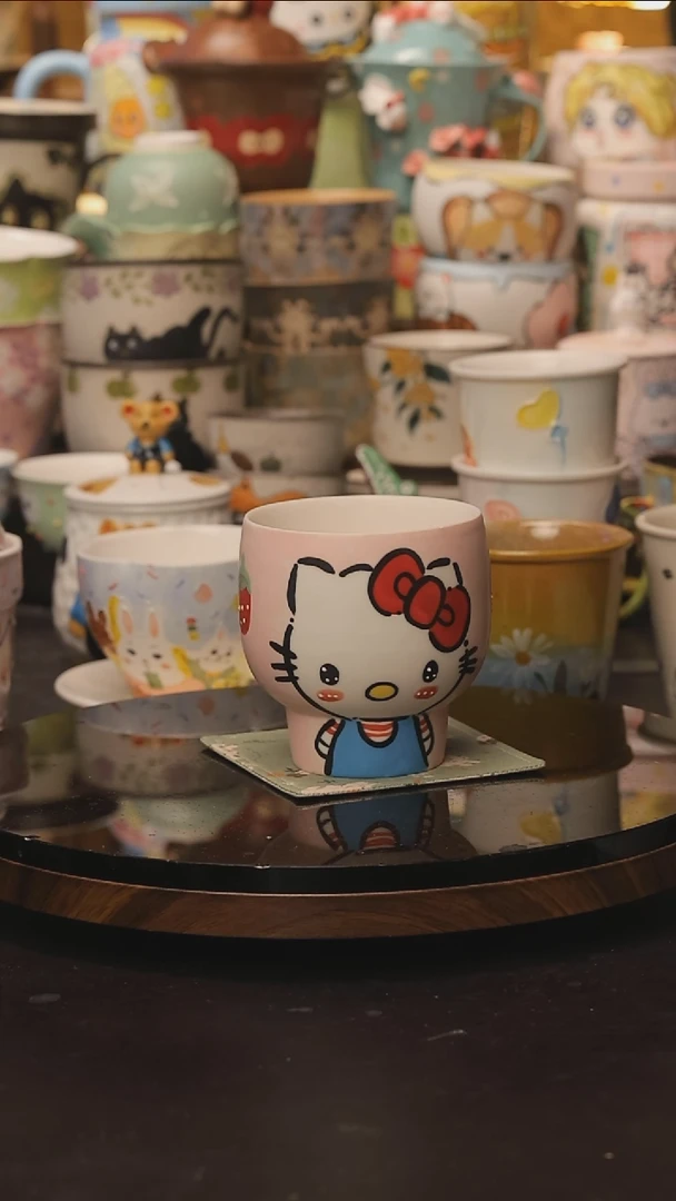 景德镇釉下彩绘设计师款式陶瓷
