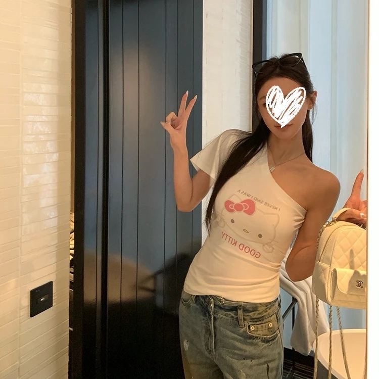 【凯蒂日记】慵懒风kt印花斜肩拼接t恤 可爱卡通风修身短袖上衣7204