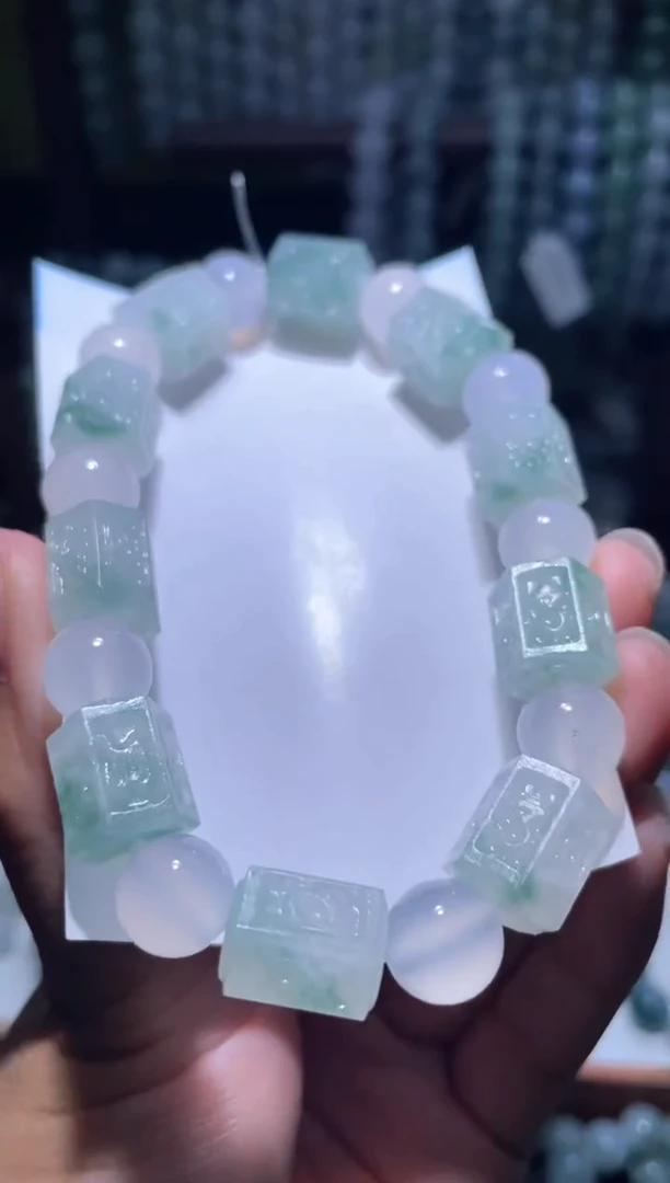 未镶嵌定制翡翠天然缅甸翡翠手串61