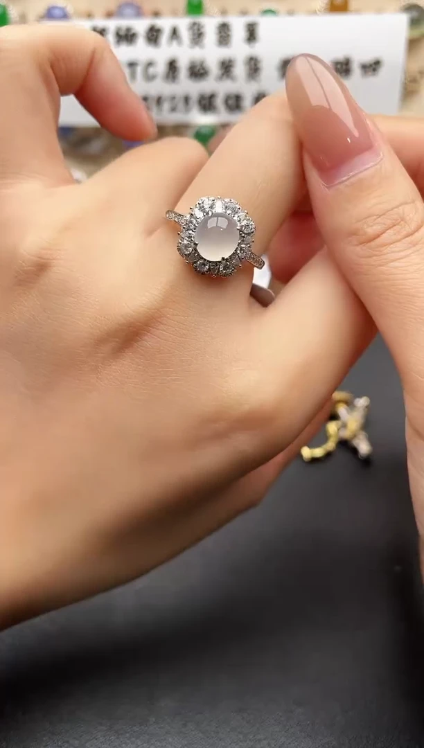 银S925镶嵌戒指翡翠一物一证一礼盒