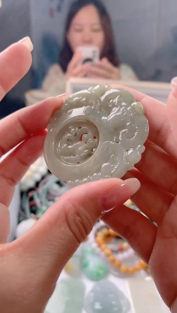 翡翠未镶嵌吊坠(赠链)三阳开泰