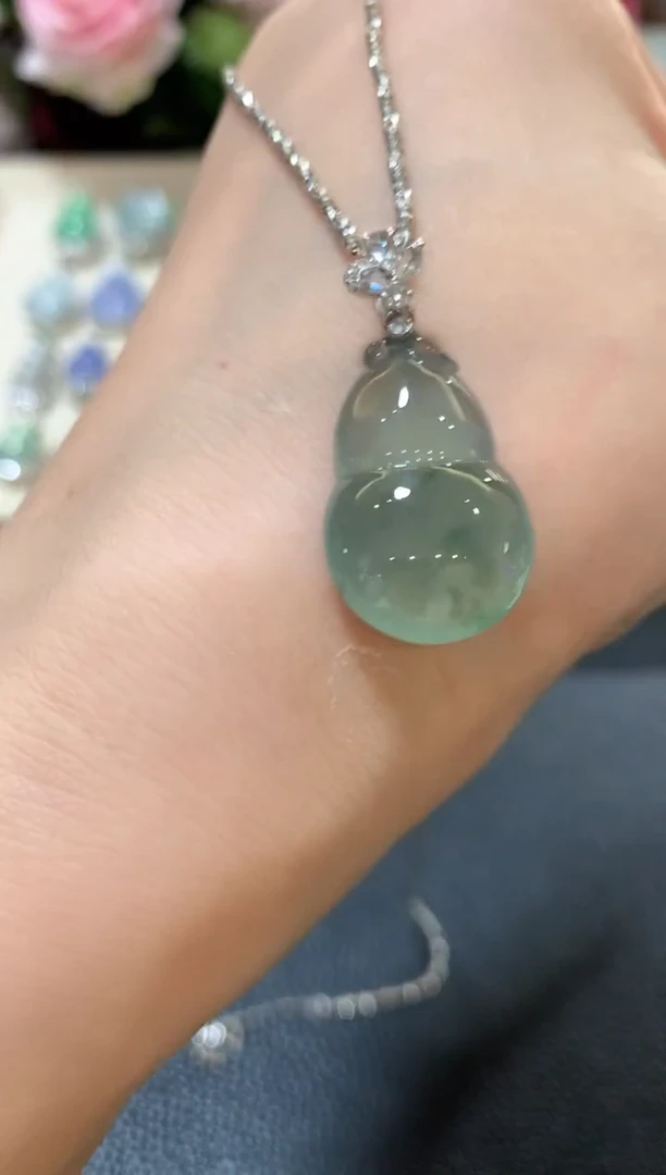 吊坠(不含链)18K金镶嵌翡翠z147