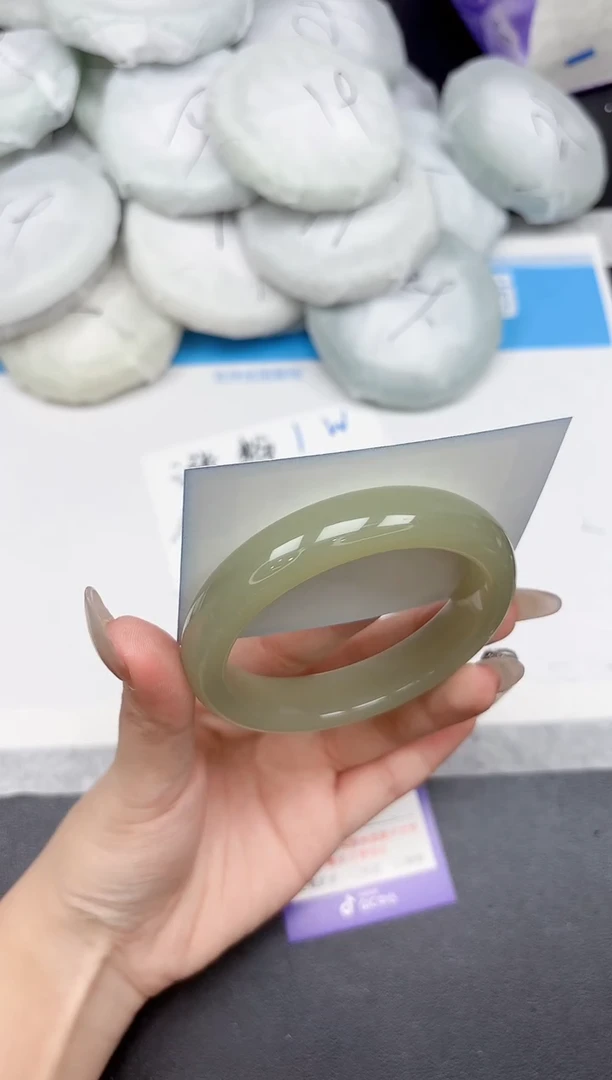 未镶嵌手镯石英质玉281-58-57