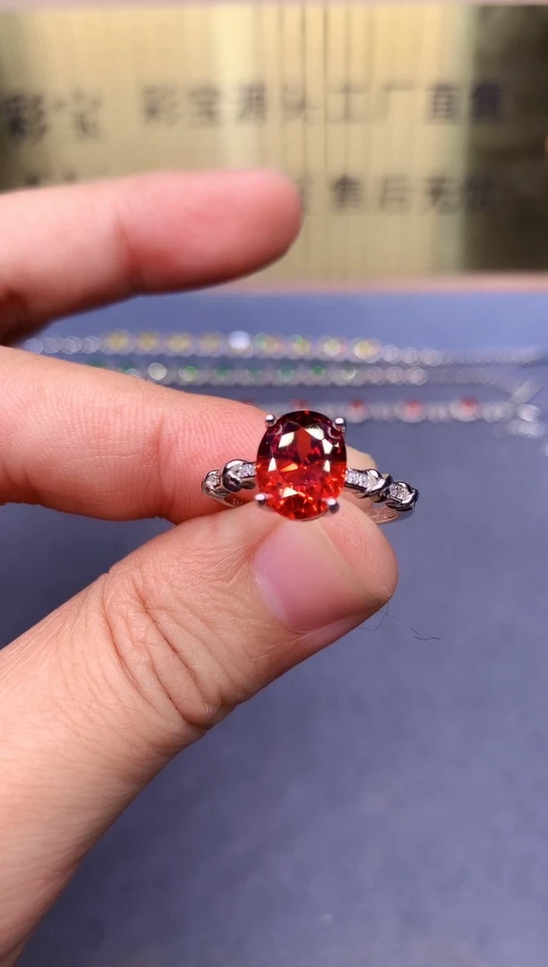 【闪购商品】石榴石戒指银S925镶嵌......