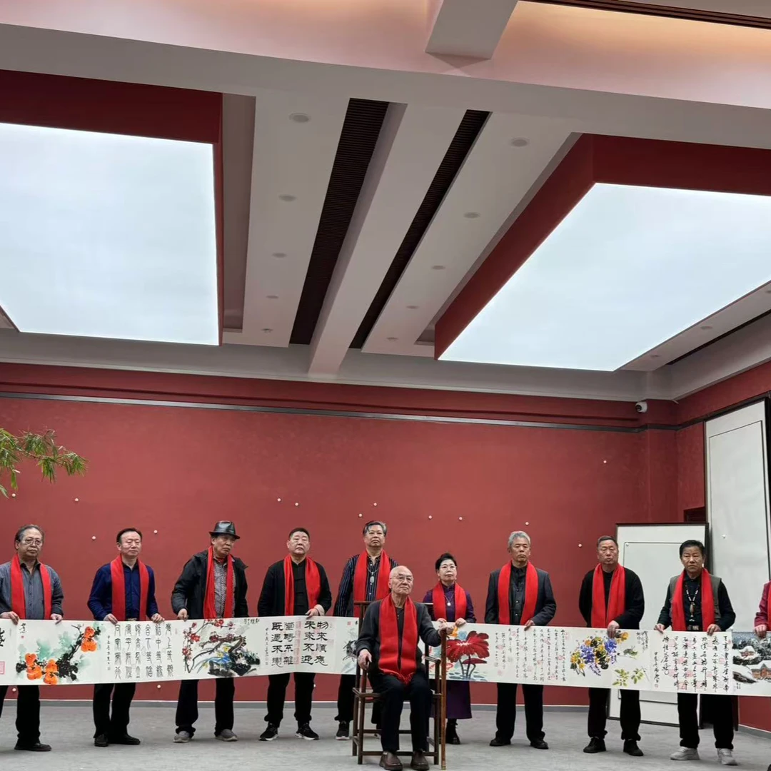 合作长卷+11位老师现场共创+香樟木锦盒发货+带防伪