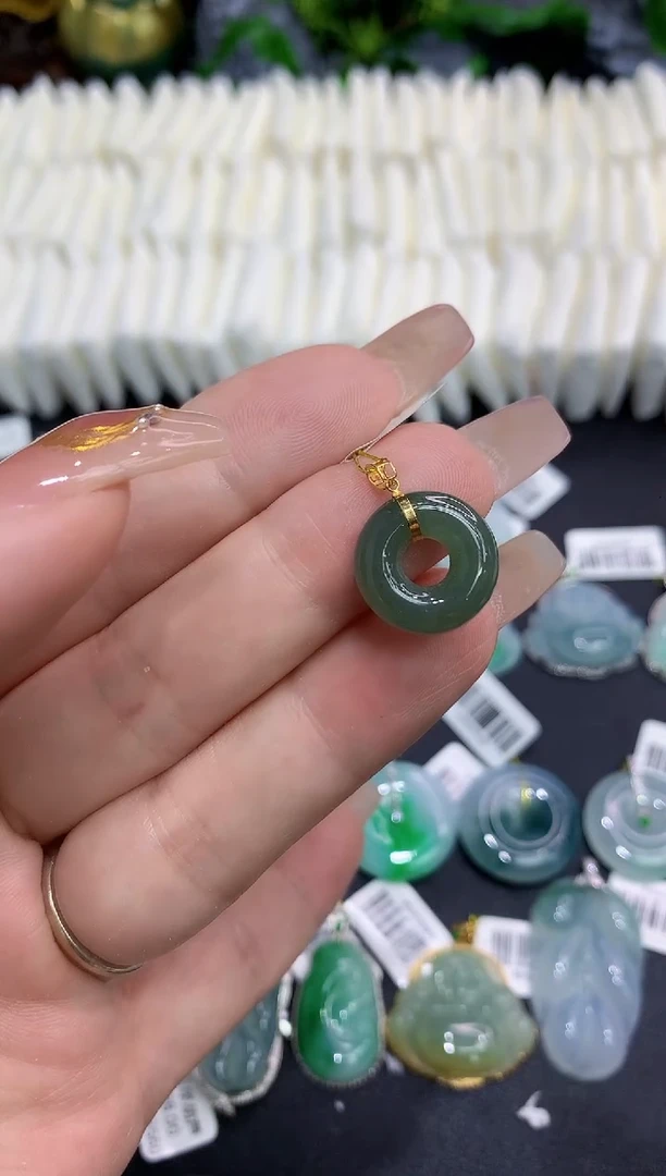 翡翠18K金镶嵌吊坠(不含链)1111