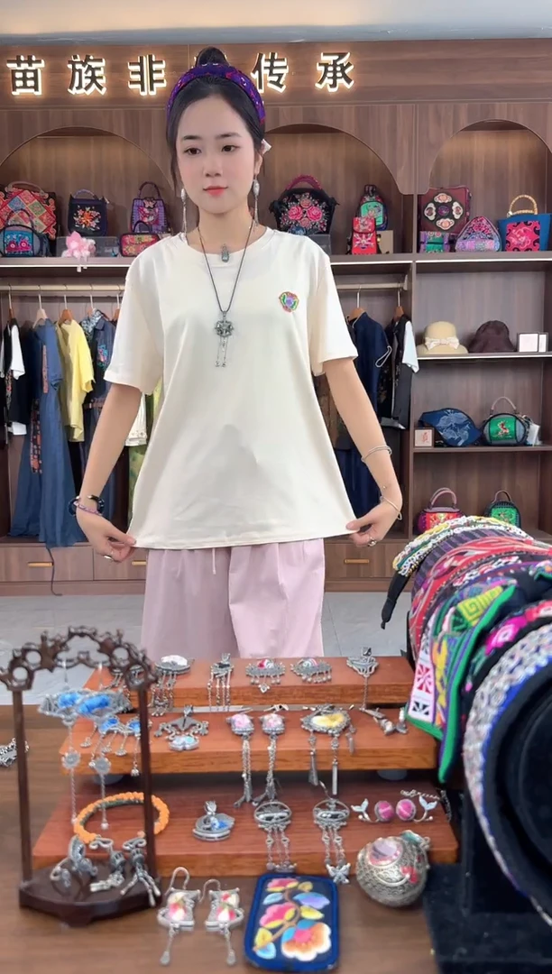 织绣扶光苗绣传承L6