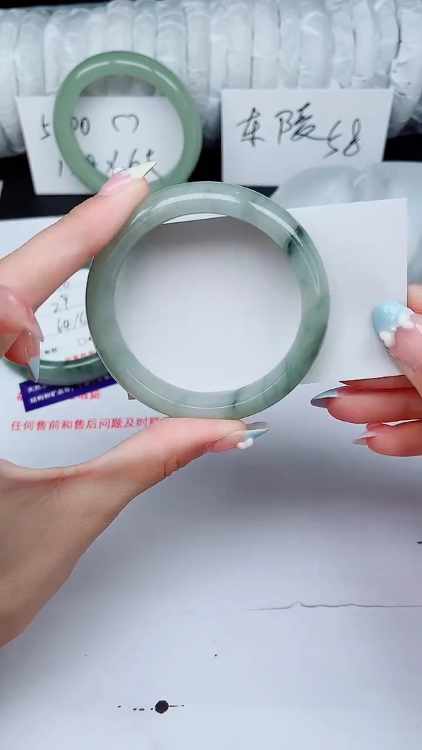 石英质玉手镯未镶嵌397-54/55