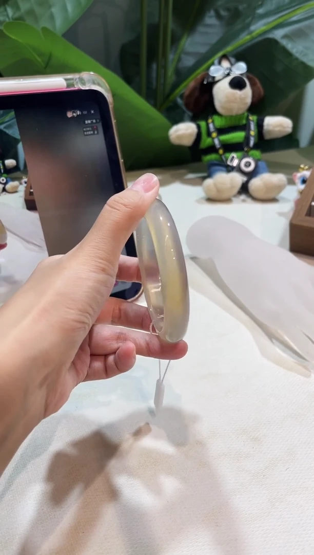 玛瑙/玉髓手镯未镶嵌60.3鉴赏期48小时