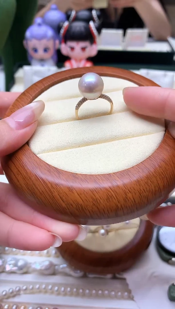 戒指18K金镶嵌淡水珍珠18K淡水珍珠戒指