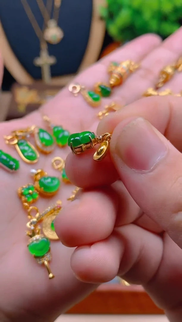 翡翠银S925镶嵌吊坠(不含链)元宝葫芦万能扣