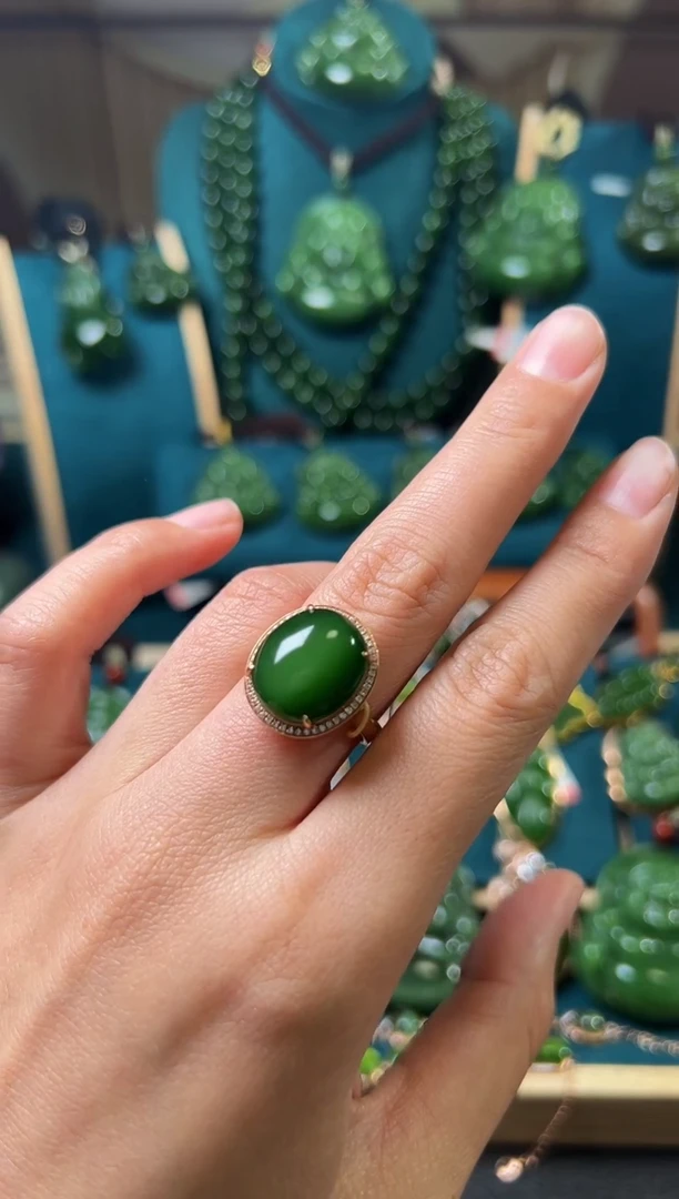 【闪购商品】和田玉（碧玉）戒指18K金镶嵌碧玉