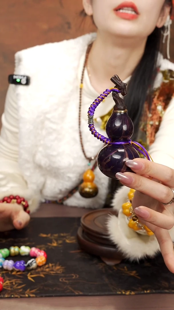 75 --大漆开口小葫芦----88
