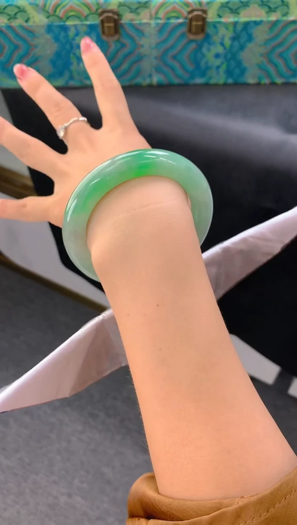 翡翠手镯未镶嵌62-翡翠手镯