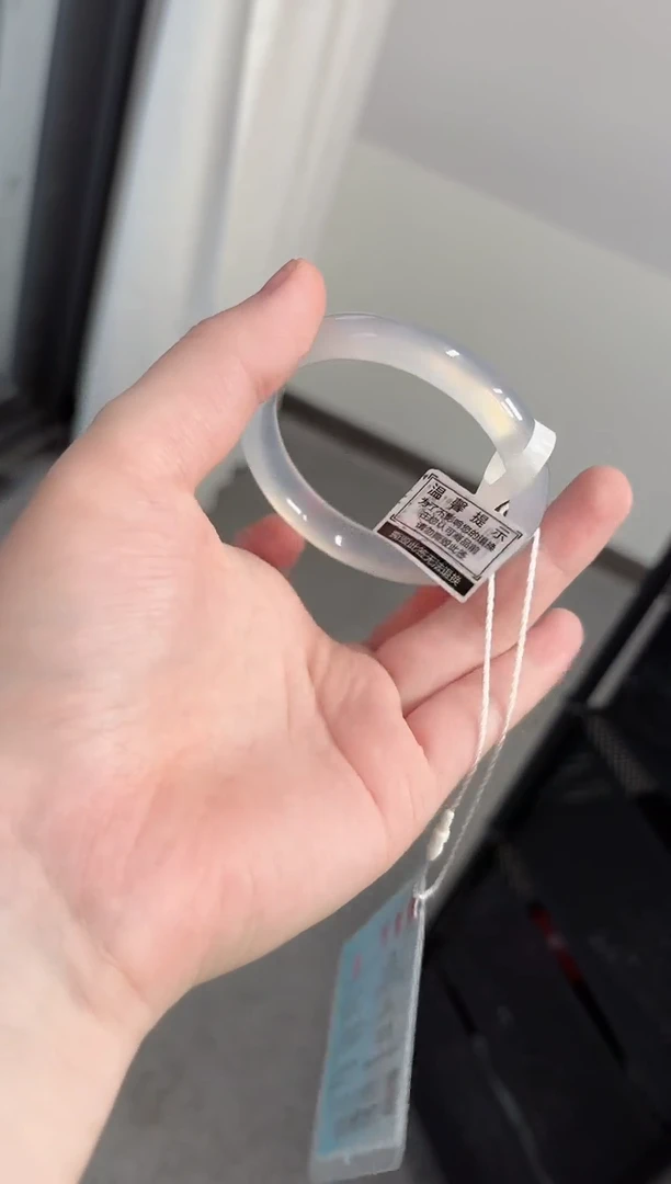 玛瑙/玉髓手镯未镶嵌58圈