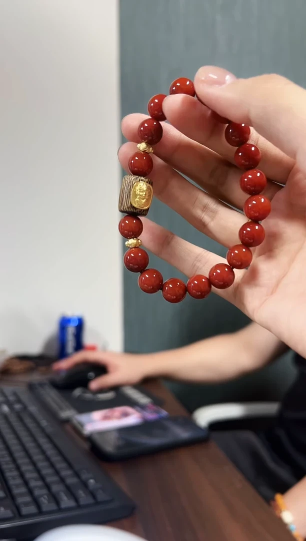 未镶嵌手串南红玛瑙N红1.0单圈