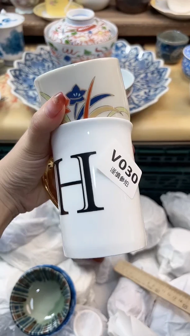 瓷片薇**i          30