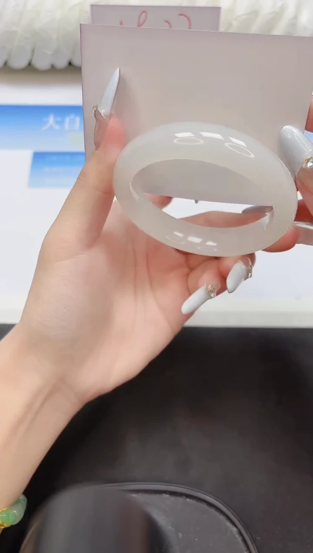 未镶嵌手镯石英质玉7-58.3