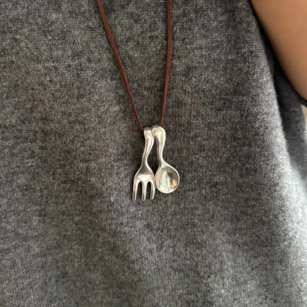非金属皮质项链 秋冬勺子叉子项链独特小众设计感创意趣味毛衣链