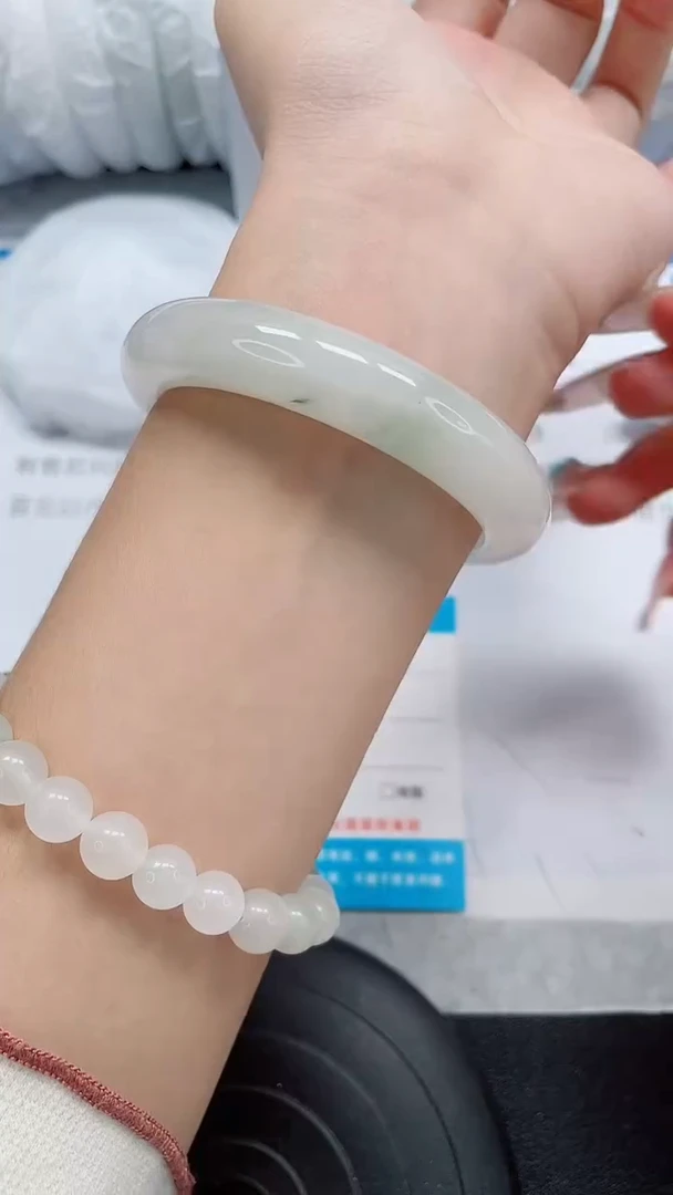 未镶嵌手镯石英质玉270-54/55