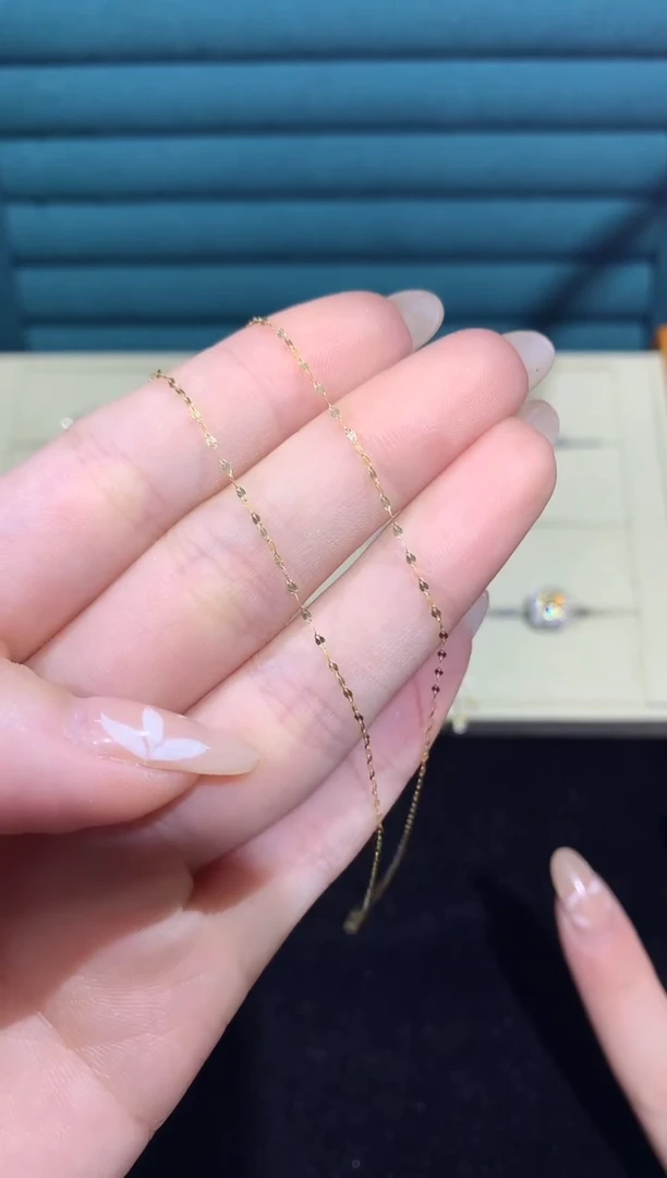 18K金颈饰小柔甄选002