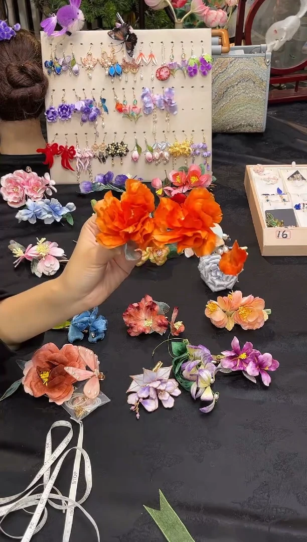 织绣冰***享非遗手工苏绣饰品