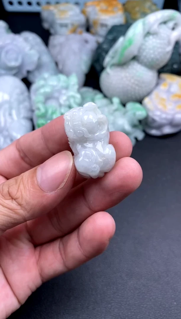 吊坠(不含链)未镶嵌翡翠1