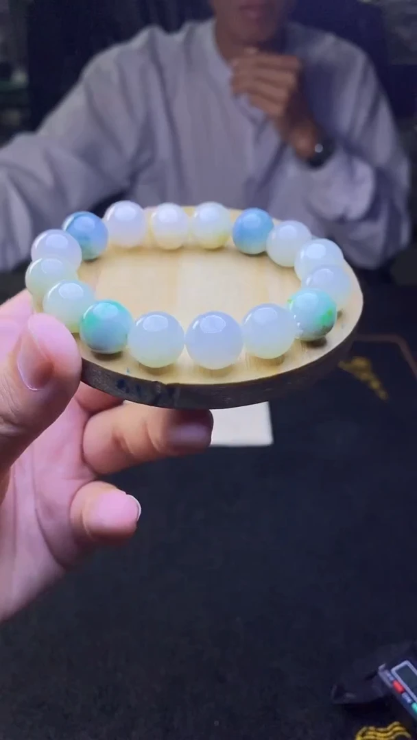 定制翡翠未镶嵌天然缅甸A货翡翠，多样性发货，拍一发一