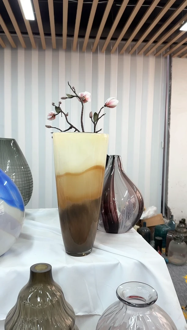 【闪购商品】花瓶15*35.........