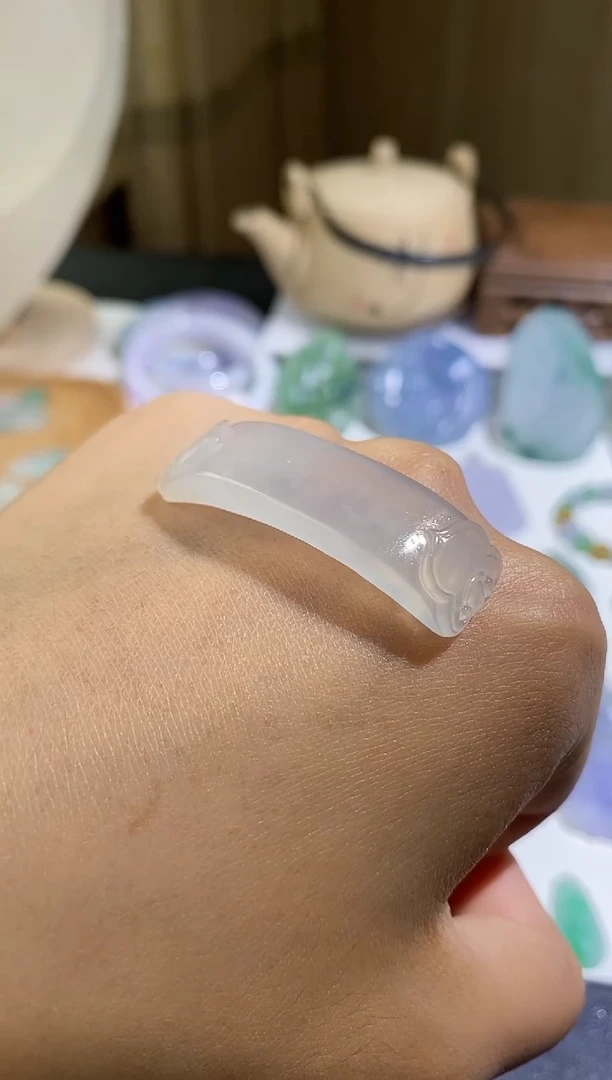 未镶嵌定制翡翠灵芝如意手牌吊坠