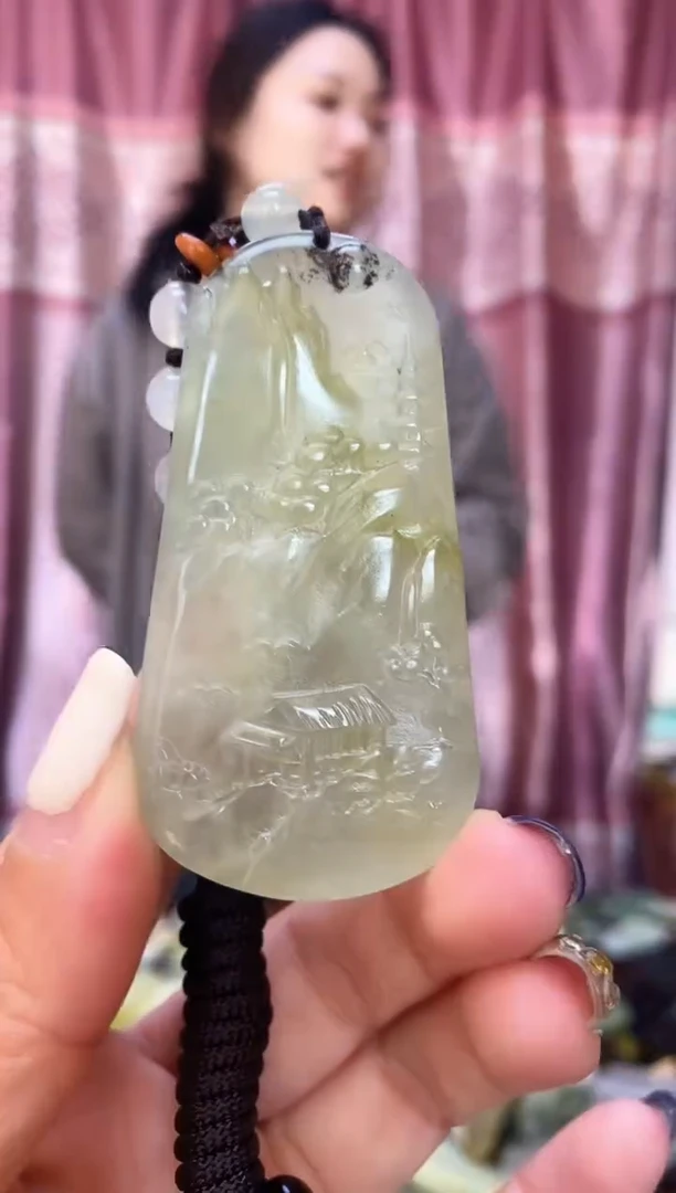 未镶嵌岫玉吊坠