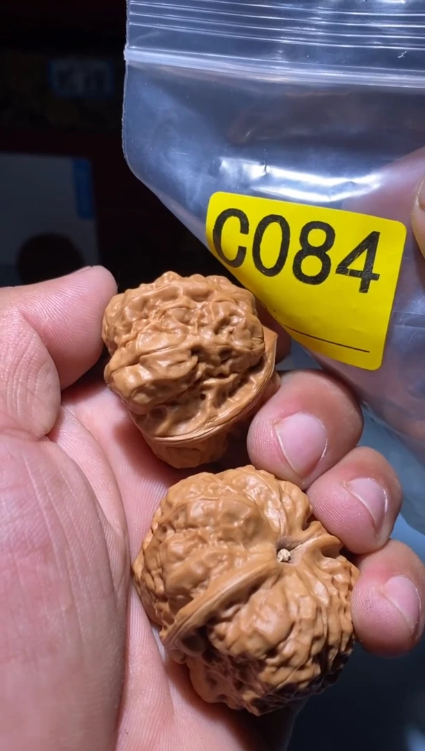 把件文玩核桃蛤蟆头39左右微修打底084