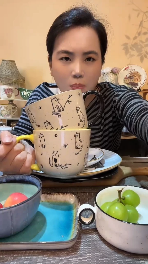 瓷片2个早餐杯 微瑕介意勿拍