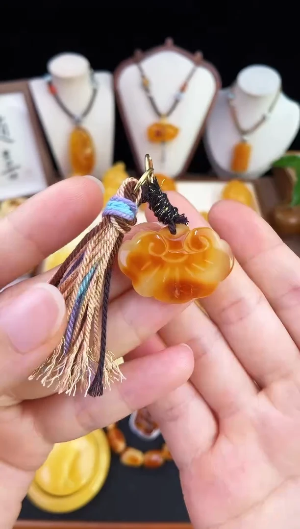 琥珀未镶嵌珠宝奇石柒月