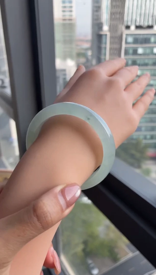 未镶嵌手镯翡翠61号56.9*12.3*8.1正圈