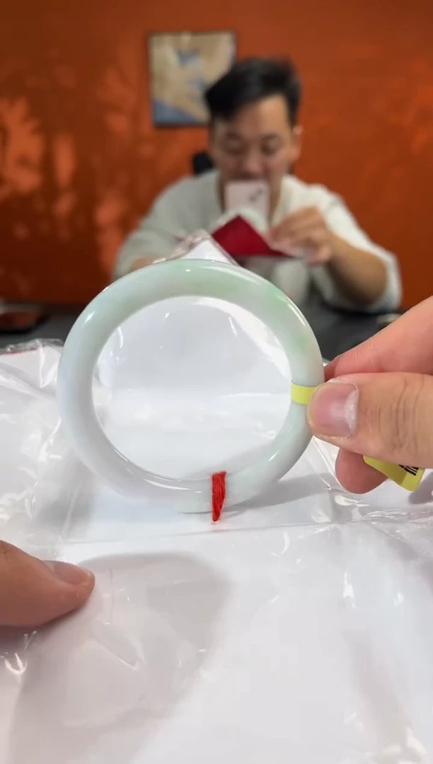 未镶嵌手镯翡翠翡翠手镯