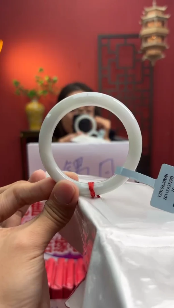 未镶嵌手镯（圆镯）翡翠翡翠手镯14