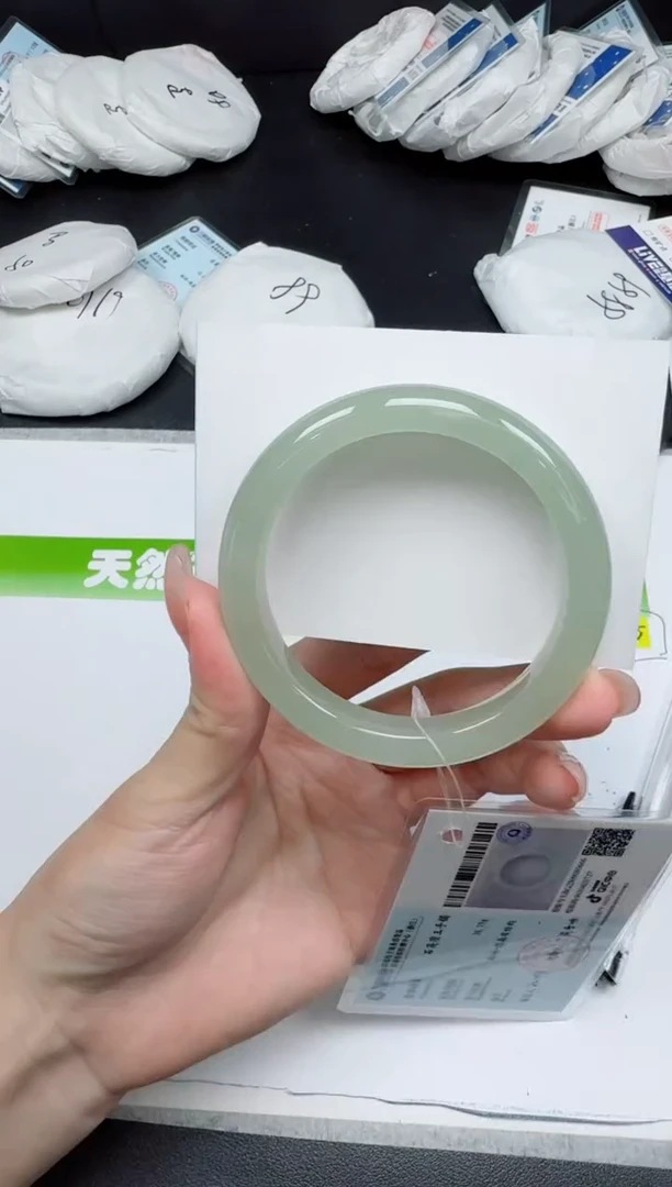 未镶嵌手镯石英质玉0305-5354
