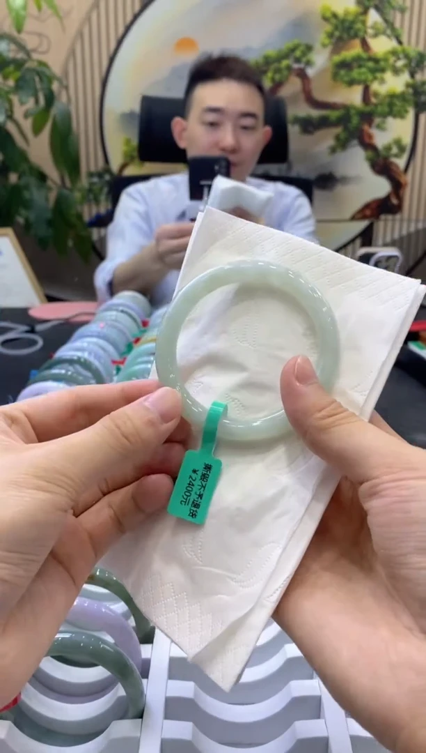 翡翠手镯未镶嵌000000004338